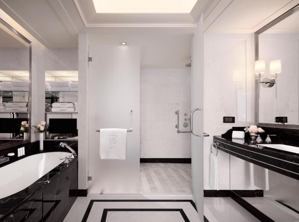 Superior Suite - Image 3