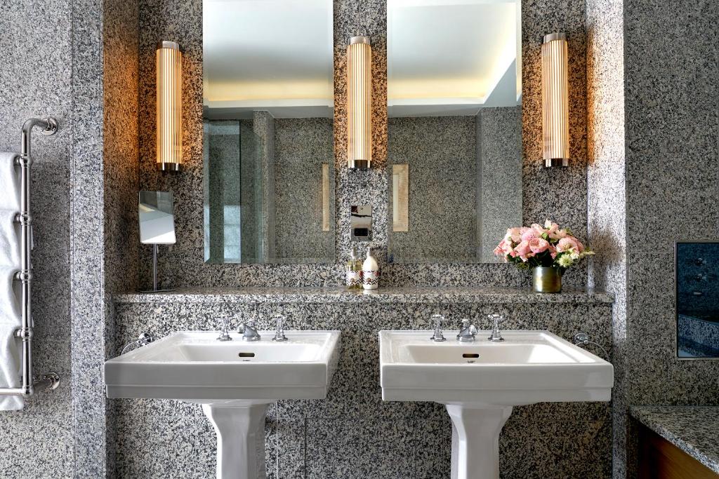 Luxury Junior Suite - Image 7