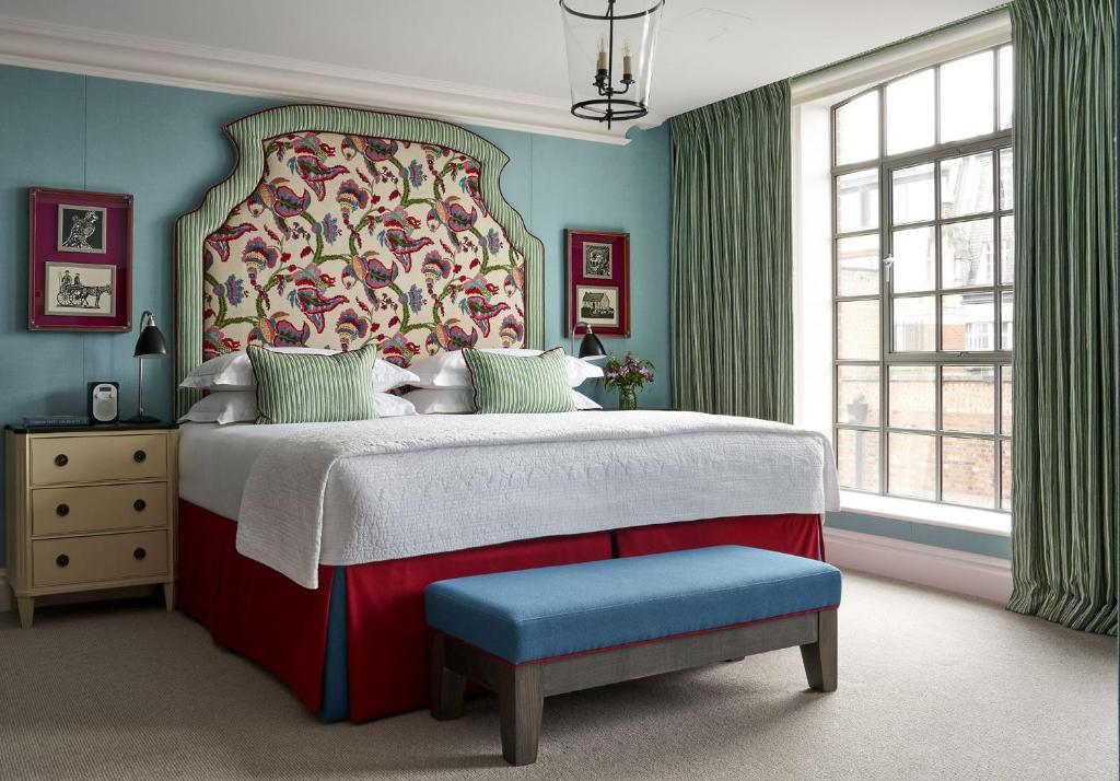 Luxury Room - Image 1