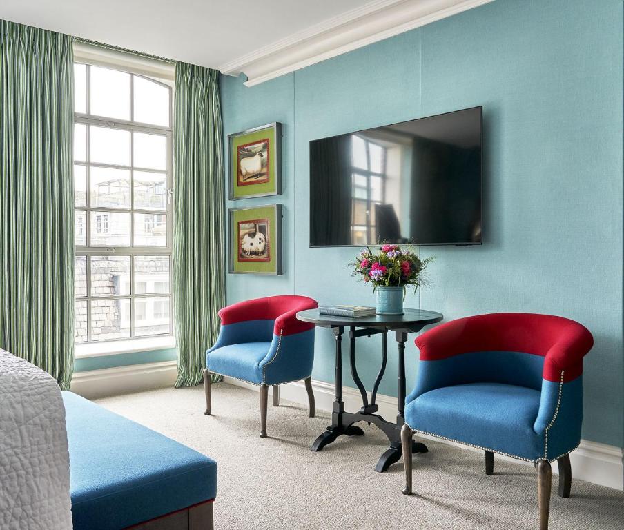 Luxury Room - Image 3