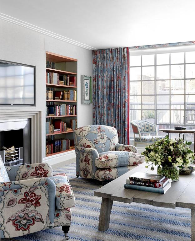 Two-Bedroom Suite - Image 11