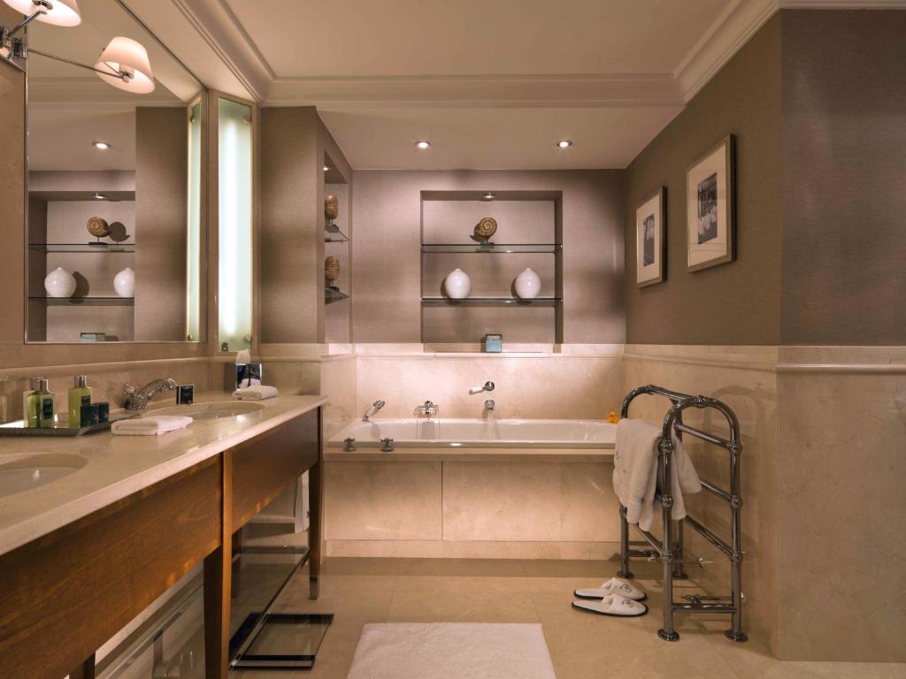 Executive Junior Suite - Image 4