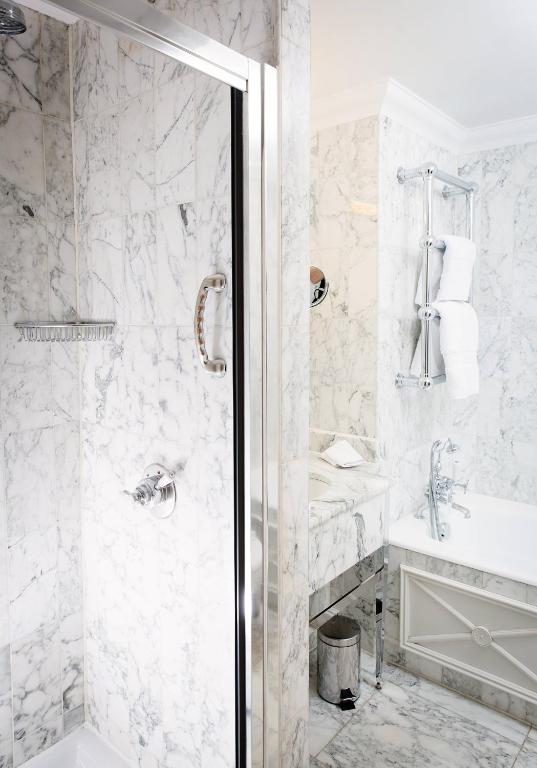 Junior Suite - Image 4