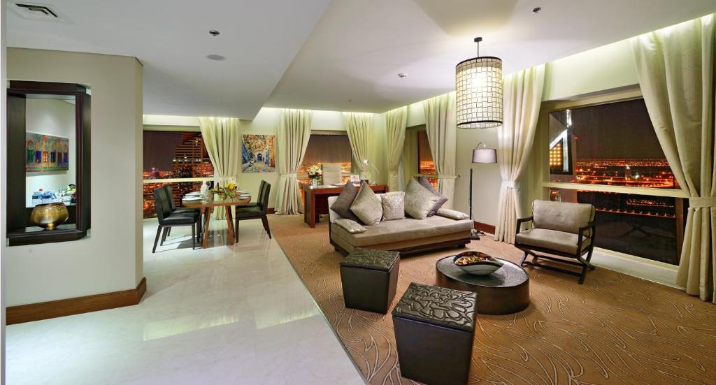 Executive Suite - Image 1