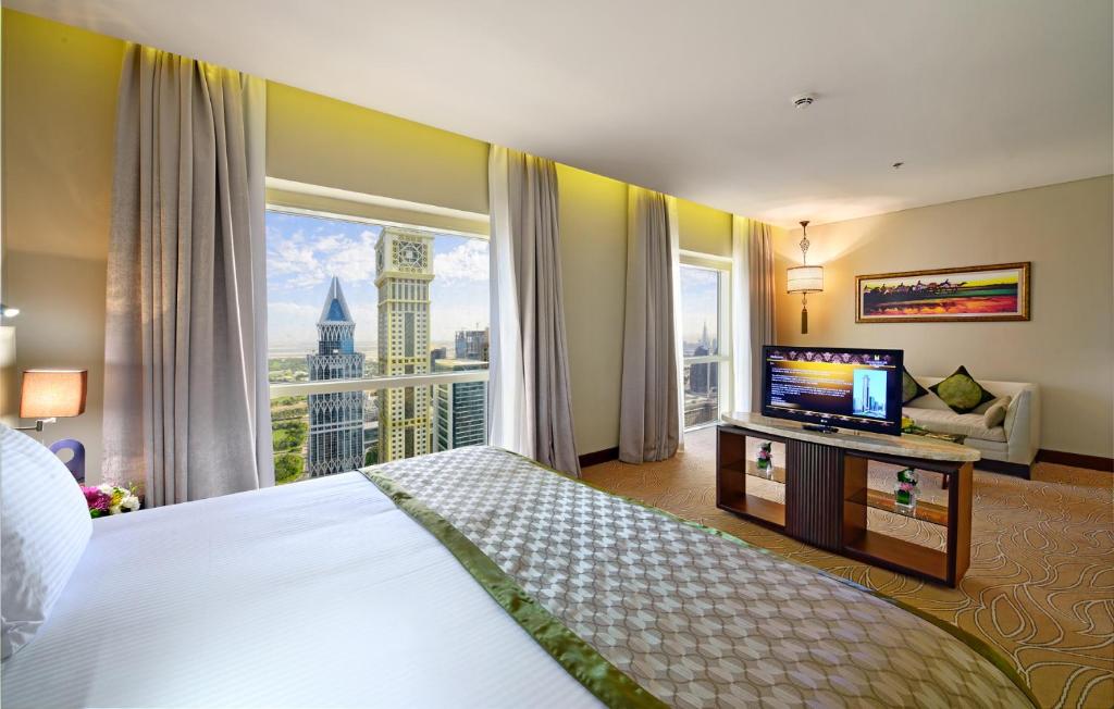 Premium King Room - Image 2