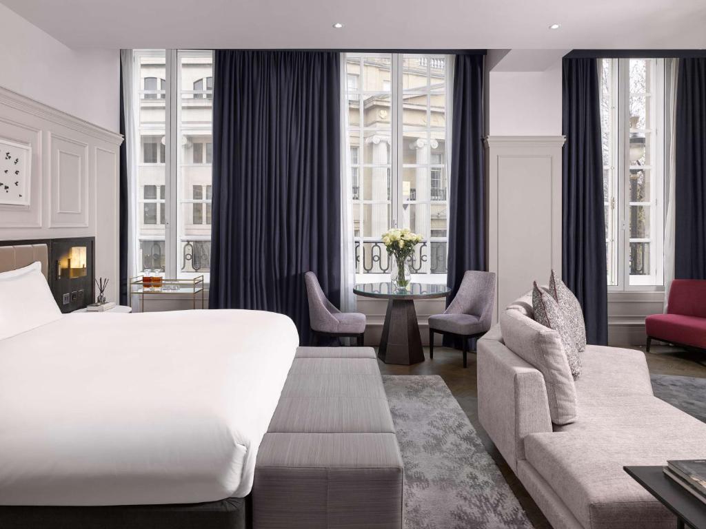 Studio Suite - Image 1