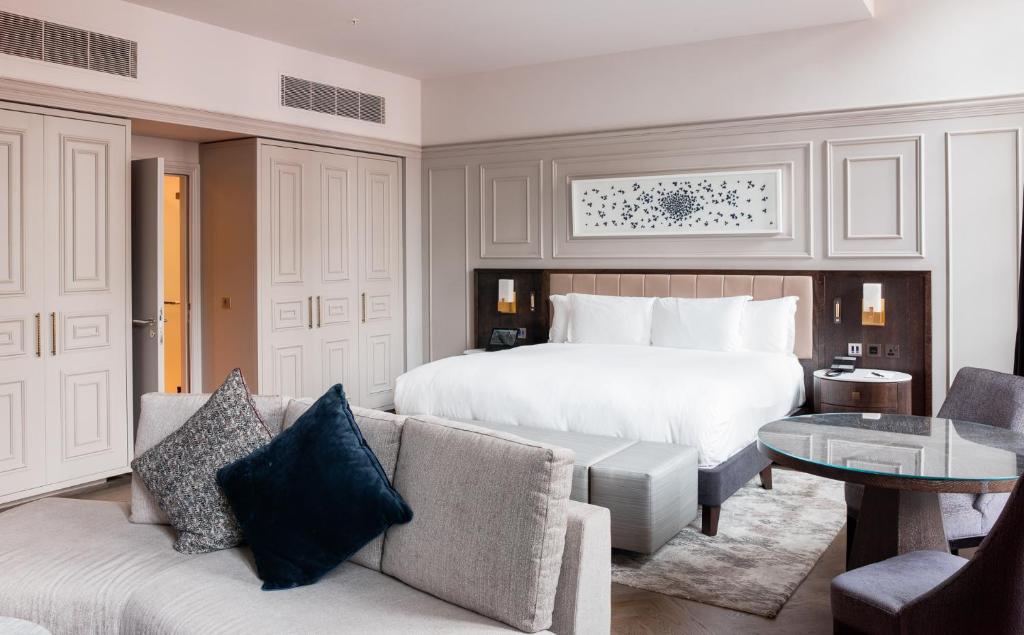 Studio Suite - Image 2