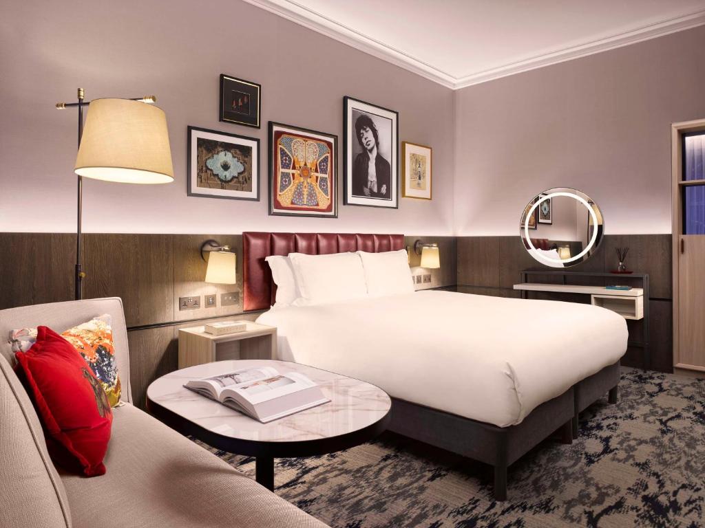 Trafalgar King Room - Image 3