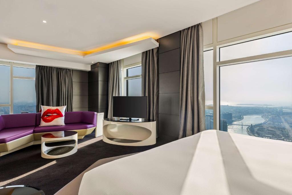King Vibrant Suite - Image 2