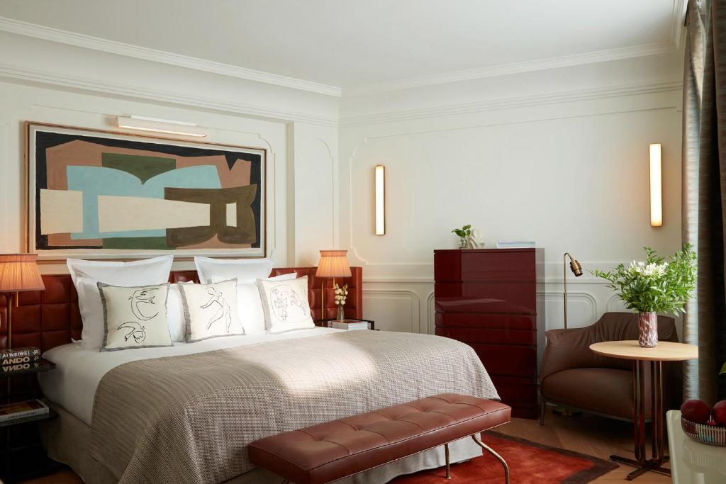 Deluxe Double Room - Image 4