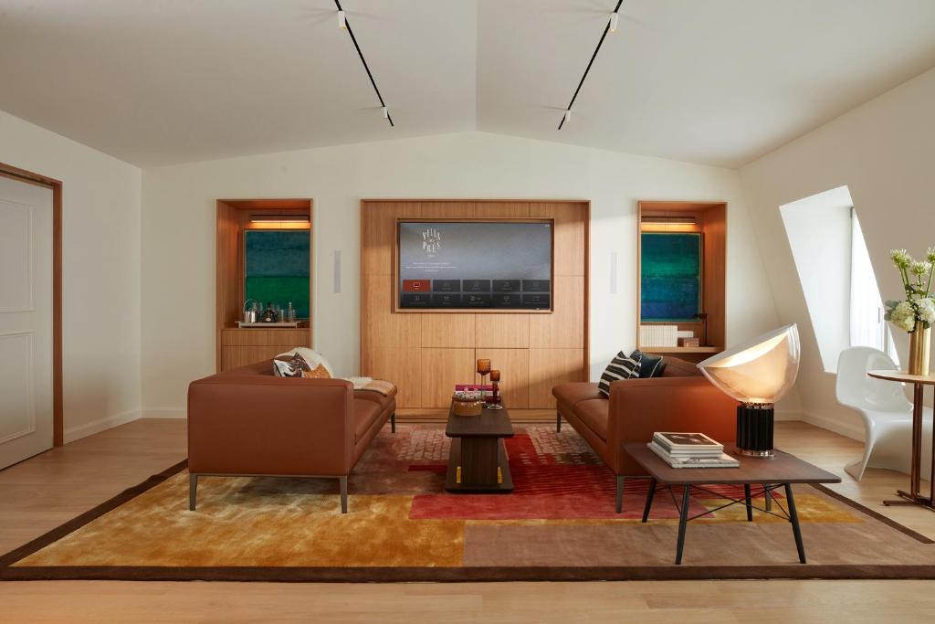 Executive Suite - Image 10