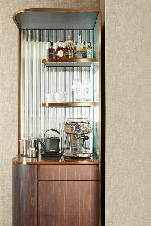 Junior Suite - Image 2