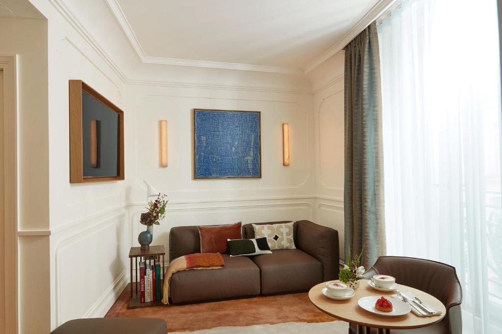 Suite - Image 6