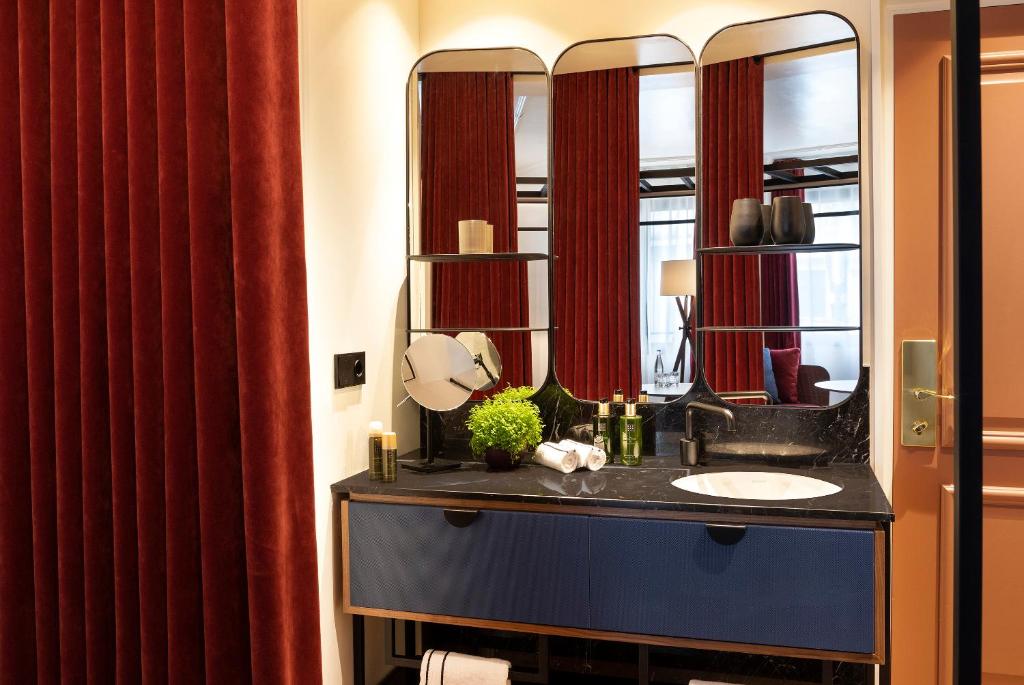 Deluxe Extra Room - Image 1
