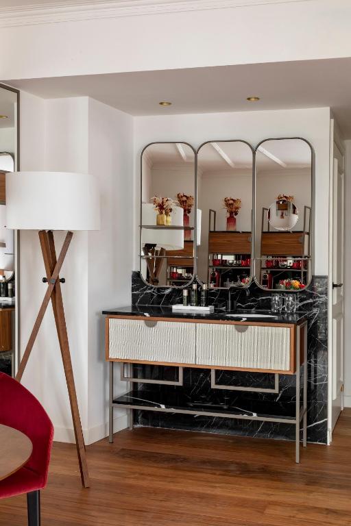 Junior Suite - Image 13