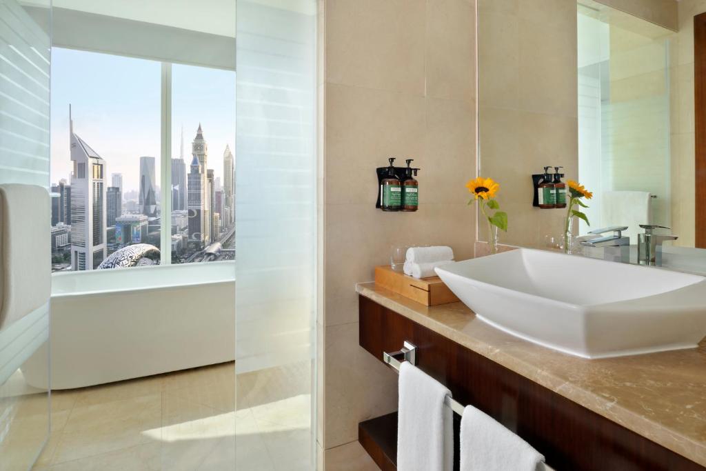 Junior King Suite - Image 2
