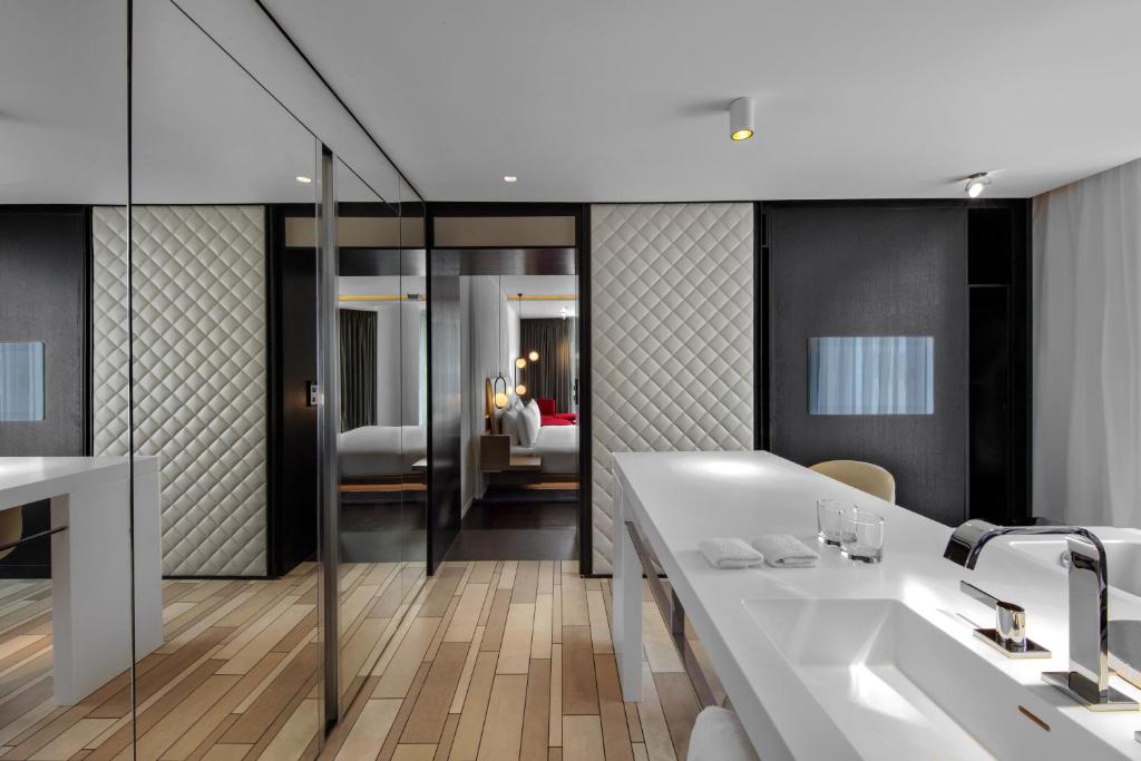 Marvellous Suite, Suite, 1 King - Image 7