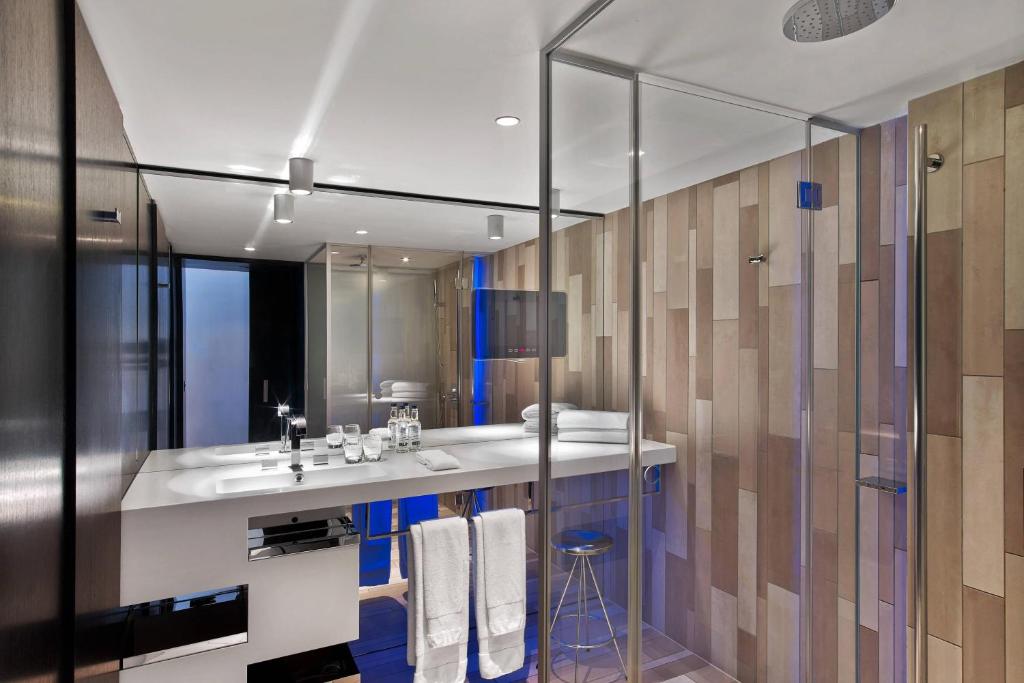 Studio Suite, Suite, 1 King - Image 6