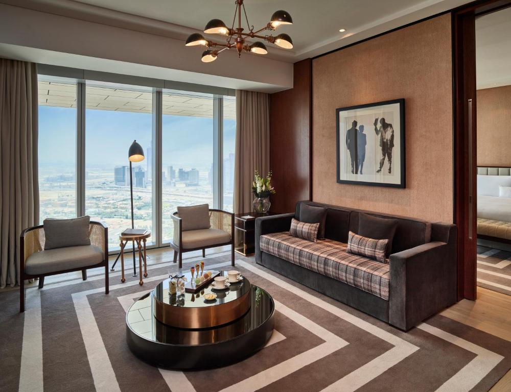 Premium Grand King Suite - Image 6