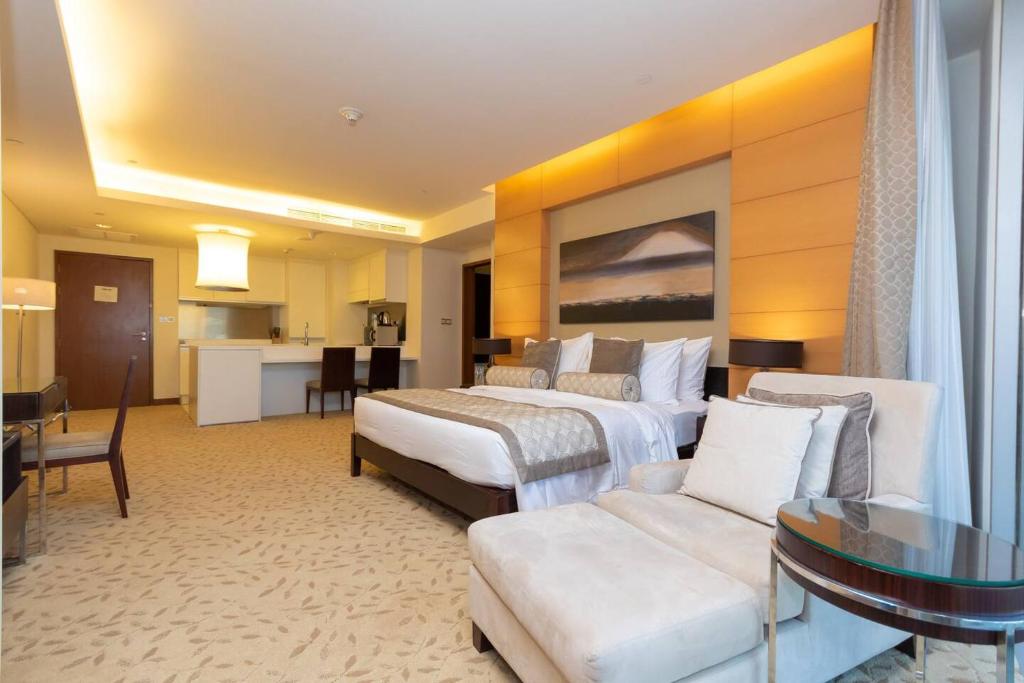 King Studio Apartment - Image 12