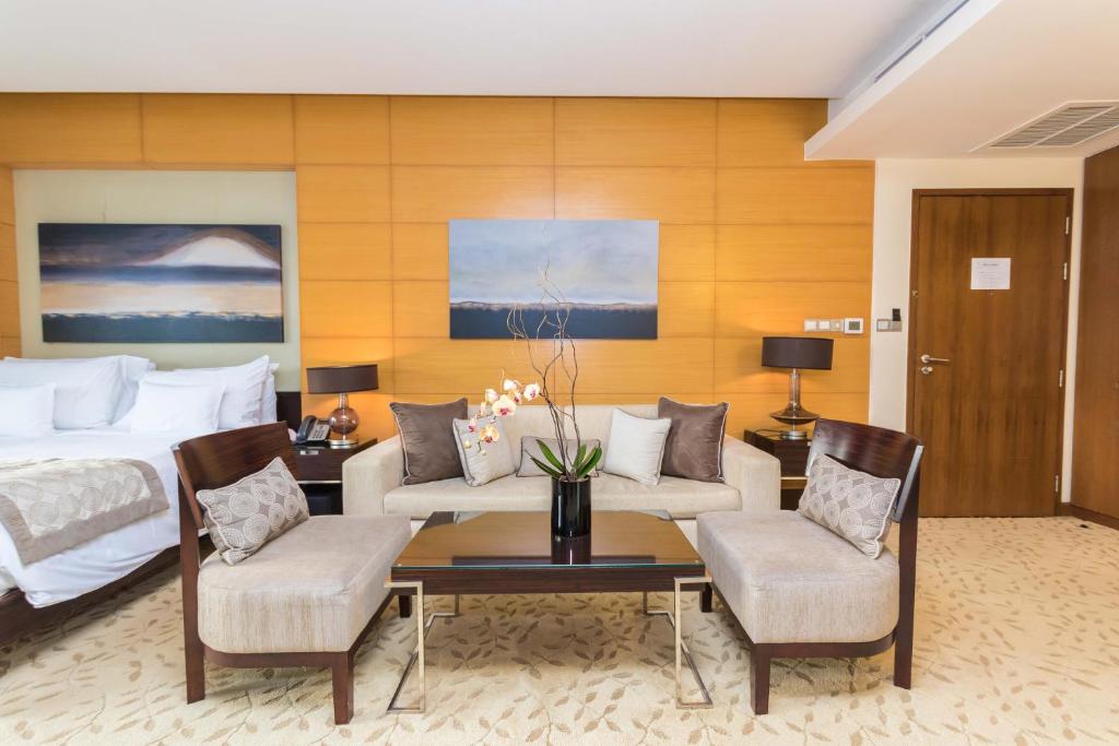 Superior Studio with Partial Burj Khalifa View - Image 3
