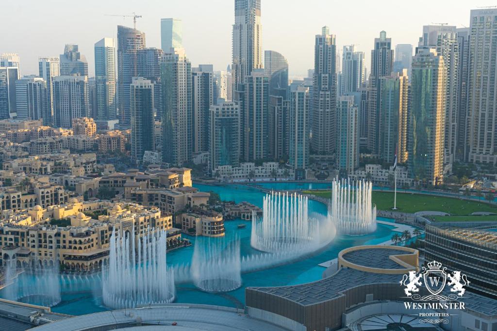 Three-Bedroom with Full Fountain and Burj Khalifa View - Image 20