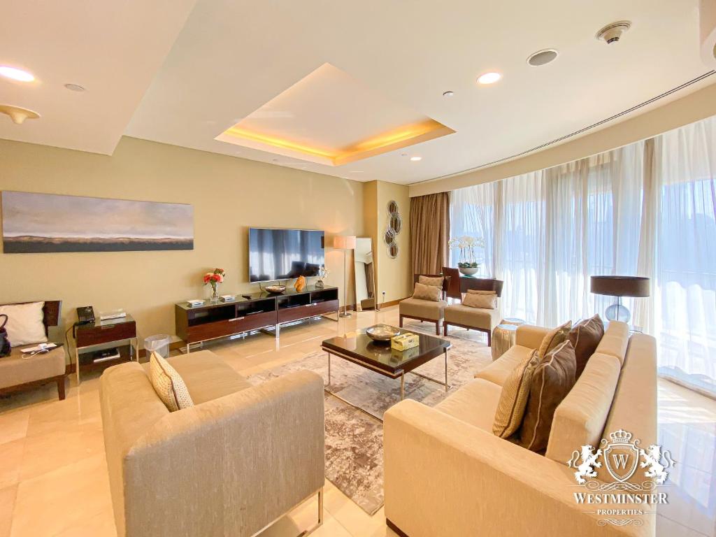 Three-Bedroom with Full Fountain and Burj Khalifa View - Image 9