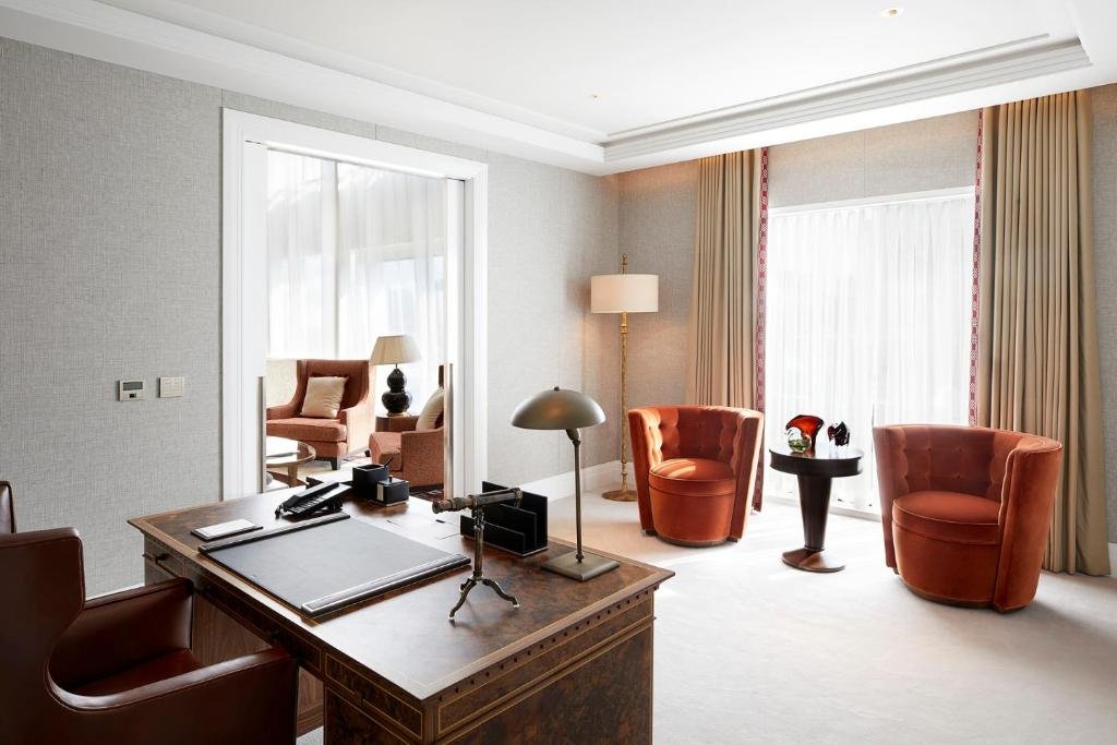 Royal Hotel Residence - Image 2