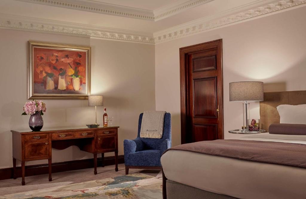 Residential Suite - Image 12