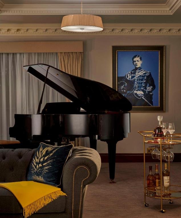 Residential Suite - Image 16