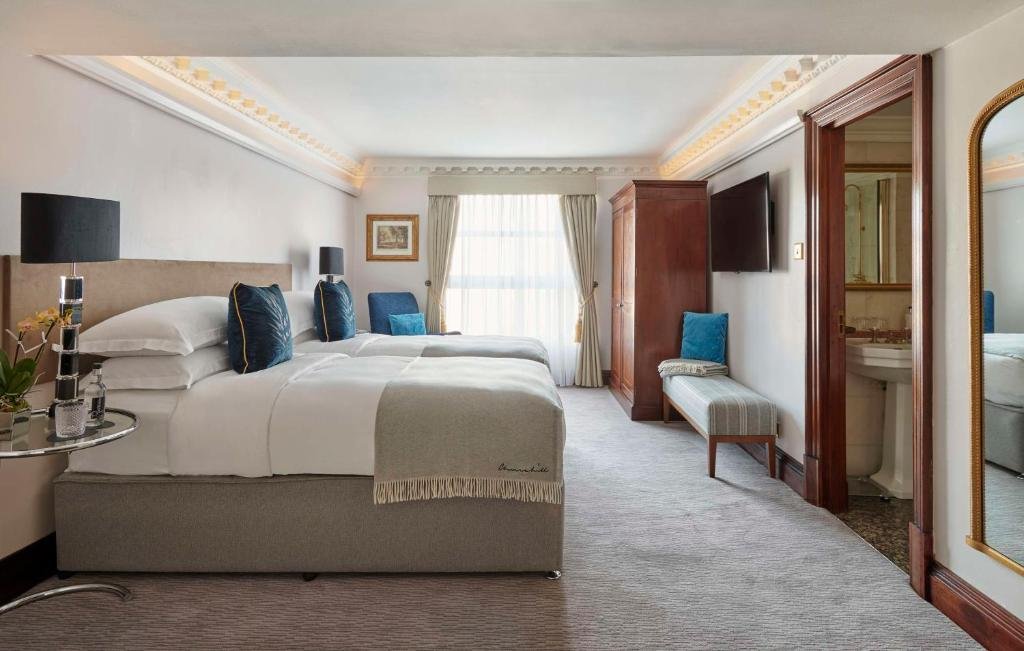 Residential Suite - Image 2